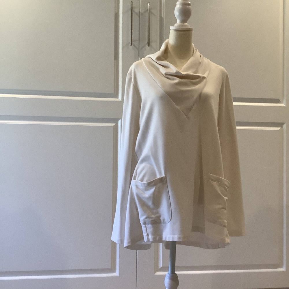 Logo Lounge Size Medium Creme